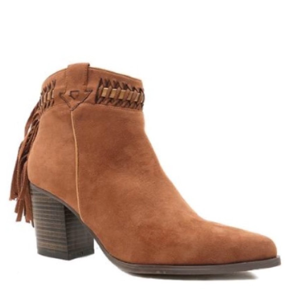 NIB Tassel Braided Booties Cowboy Camel Boots